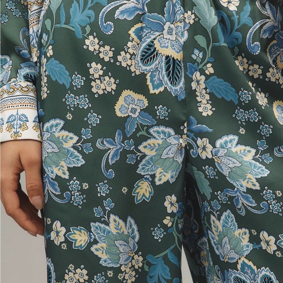 Maeve Floral Pull on Pants in Green and Blue floral - Picture 2 of 8